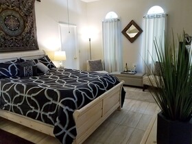 Tuscan Manor