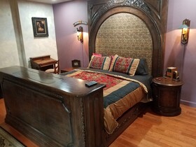 Tuscan Manor
