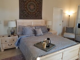 Tuscan Manor