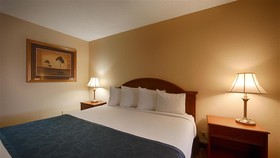 Best Western Windsor Suites