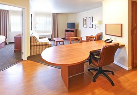 Candlewood Suites Fayetteville / University of Arkansas