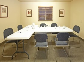 Candlewood Suites Fayetteville / University of Arkansas