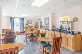 Days Inn by Wyndham Fayetteville