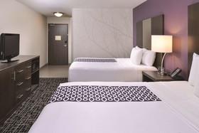 La Quinta Inn & Suites by Wyndham Fayetteville