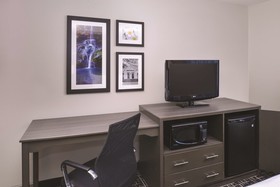 La Quinta Inn & Suites by Wyndham Fayetteville