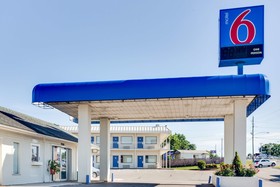 Motel 6 Fayetteville, AR