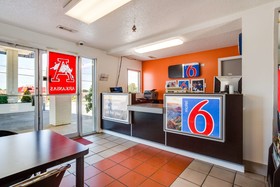 Motel 6 Fayetteville, AR