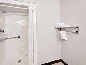 Super 8 by Wyndham Fayetteville