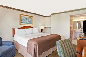 Days Inn by Wyndham Forrest City