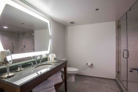 Wyndham Fort Smith City Center
