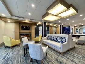 Holiday Inn Express & Suites Ft. Smith - Airport