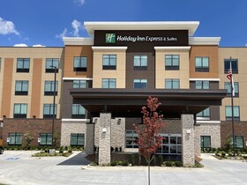 Holiday Inn Express & Suites Ft. Smith - Airport