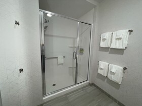 Holiday Inn Express & Suites Ft. Smith - Airport