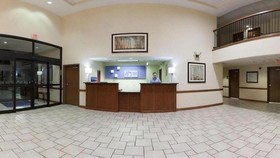 Holiday Inn Express & Suites Harrison