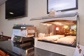 Holiday Inn Express & Suites Harrison