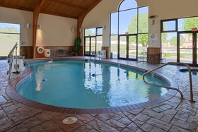 Holiday Inn Express & Suites Harrison