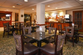 Holiday Inn Express & Suites Harrison