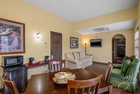 Hotel Seville, an Ascend Collection Hotel