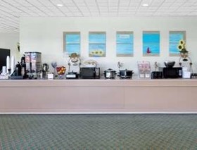 Super 8 by Wyndham Hope
