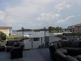 Baymont by Wyndham Hot Springs On the Lake