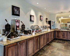 Comfort Suites