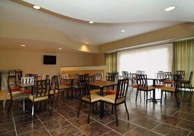 Comfort Suites