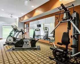 Comfort Suites