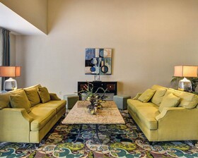 Comfort Suites