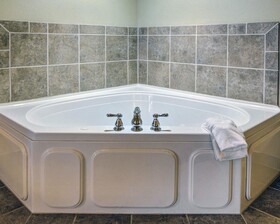 Comfort Suites