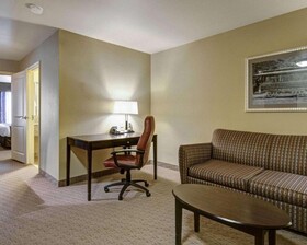 Comfort Suites