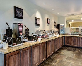 Comfort Suites