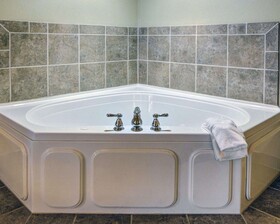 Comfort Suites