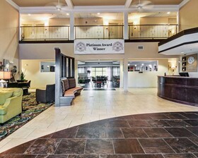 Comfort Suites