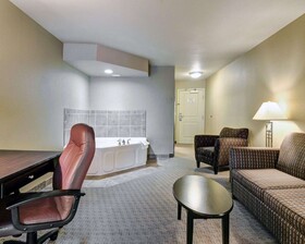 Comfort Suites