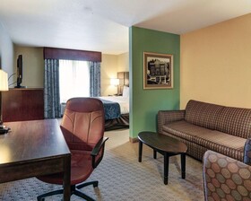 Comfort Suites