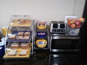 Days Inn by Wyndham Hot Springs