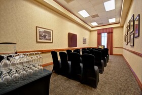 Embassy Suites by Hilton Hot Springs Hotel & Spa