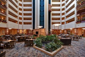 Embassy Suites by Hilton Hot Springs Hotel & Spa