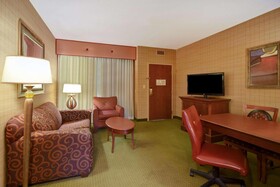 Embassy Suites by Hilton Hot Springs Hotel & Spa