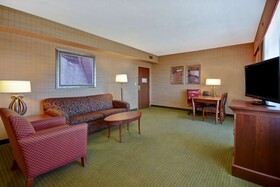 Embassy Suites by Hilton Hot Springs Hotel & Spa