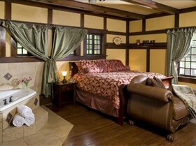 Hilltop Manor Bed and Breakfast