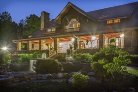 Hilltop Manor Bed and Breakfast