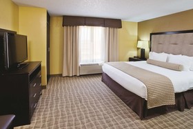 La Quinta Inn & Suites by Wyndham Hot Springs