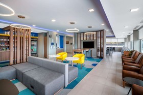 Microtel Inn & Suites by Wyndham Hot Springs
