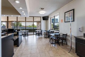 Quality Inn & Suites Hot Springs-Lake Hamilton