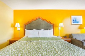 Days Inn by Wyndham Jacksonville