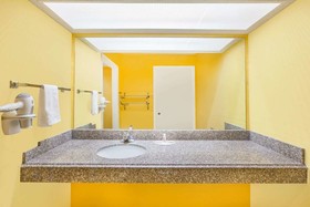 Days Inn by Wyndham Jacksonville