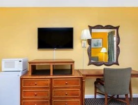 Days Inn by Wyndham Jacksonville