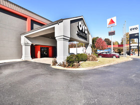 OYO Townhouse Inn Jacksonville near Little Rock Air Force Base