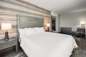 Embassy Suites by Hilton Jonesboro Red Wolf Convention Center